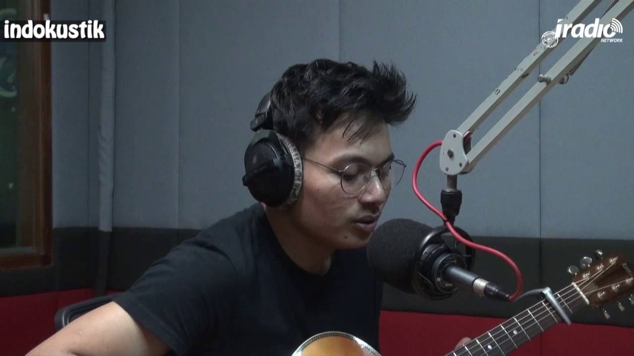 IndoKustik Rendy Pandugo - Cinta dan Rahasia