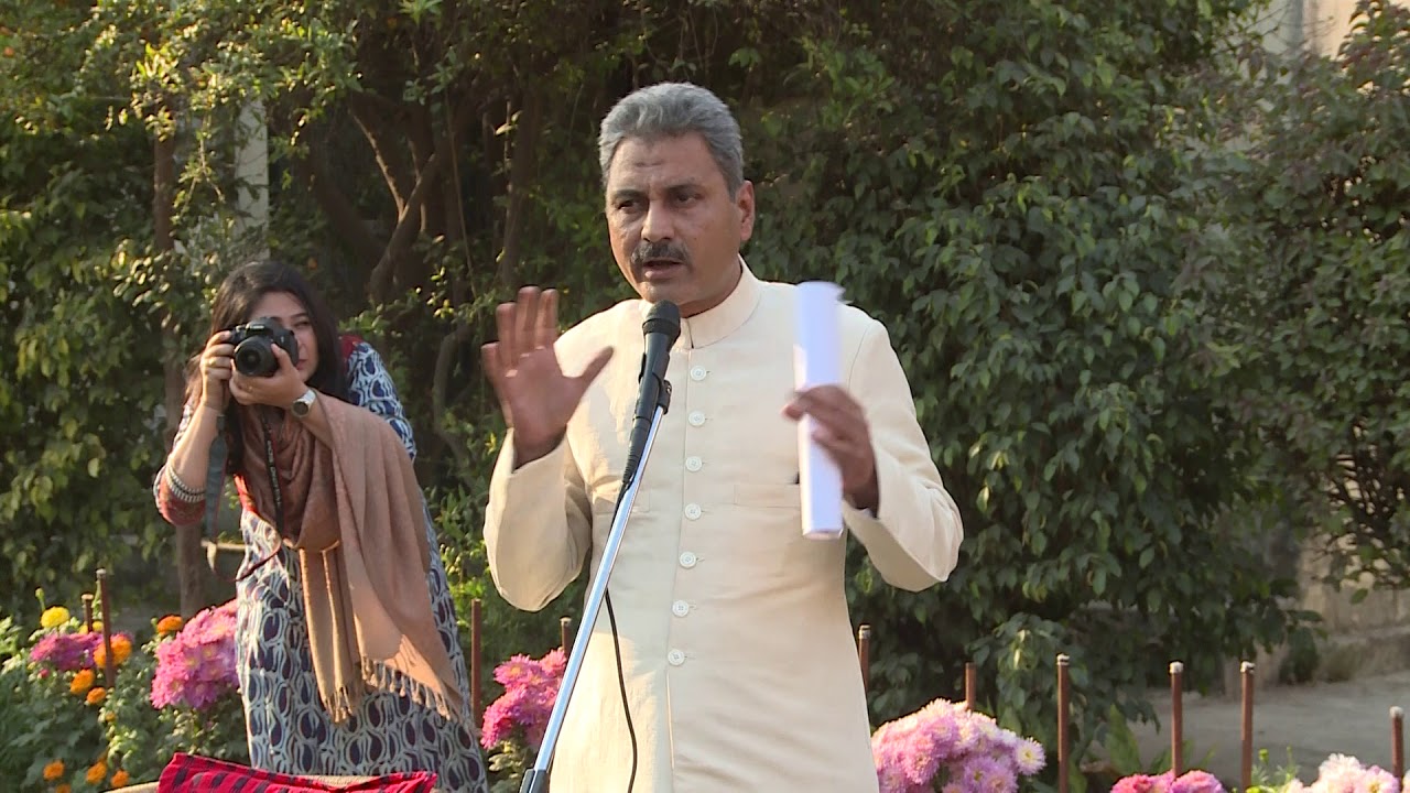 SAMAJH SAKTE NAHIN JIS RAAZ KO IQBAL O MOUDUDI - Maulana Azad