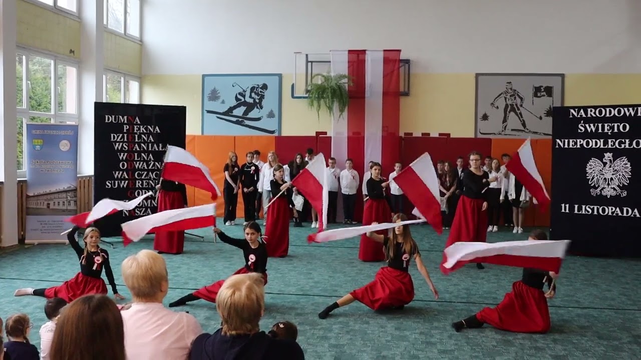 Narodowe Święto Niepodległości - Taniec z flagami