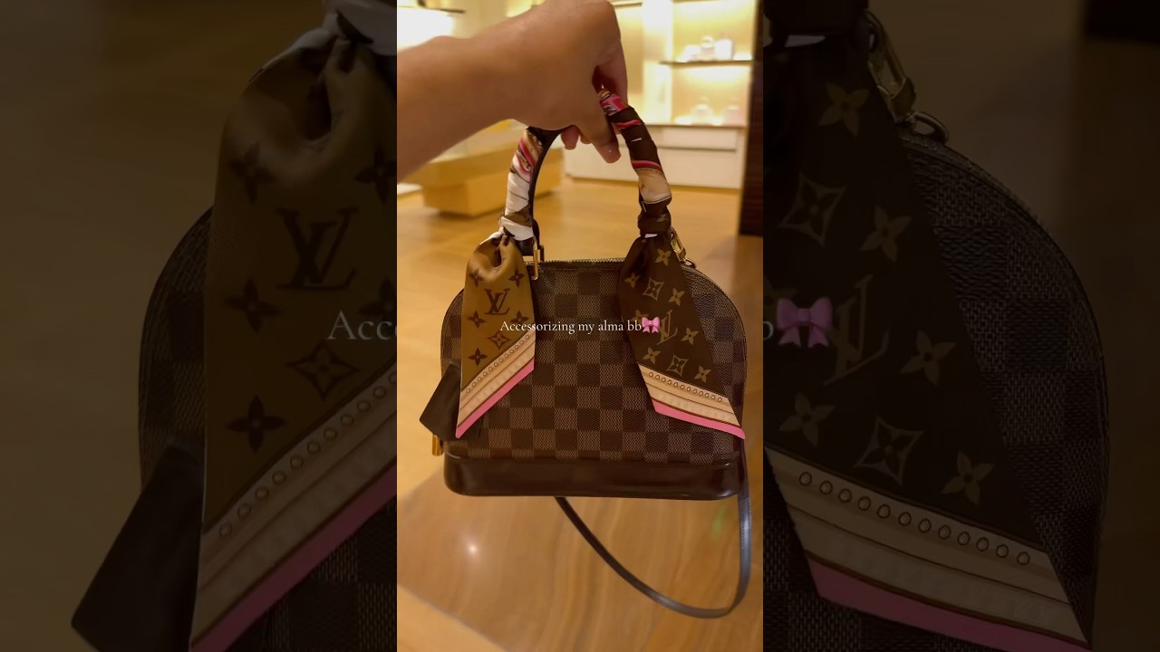 Louis Vuitton| Alma bb #louisvuitton #almabb #bagaccessories