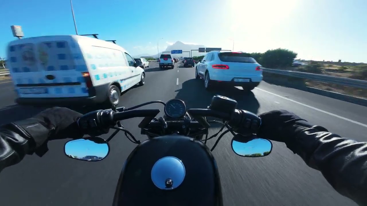 Doesnt look like it, but its Stupidly Windy! Riding to Harley Davidson Cape Town for Black Friday!