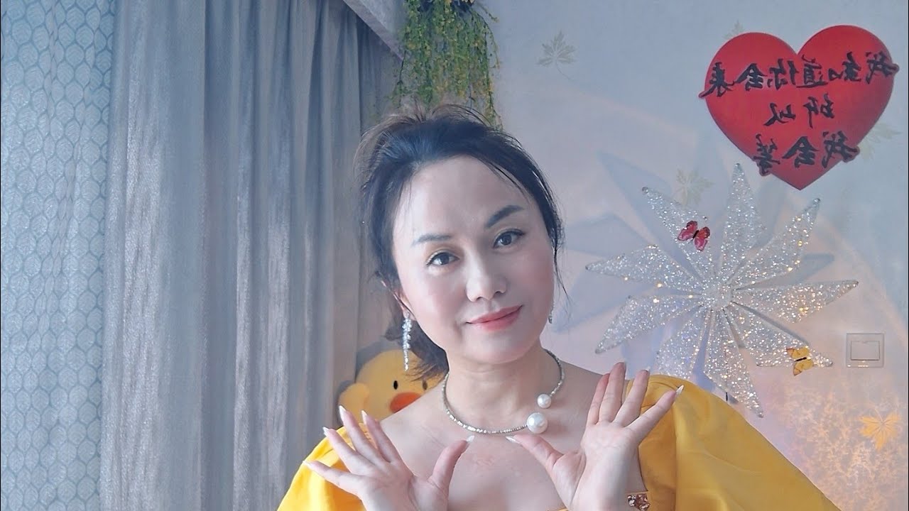 「欣欣」正在直播！愉快的周五！期待與您相聚在欣欣直播間❤️