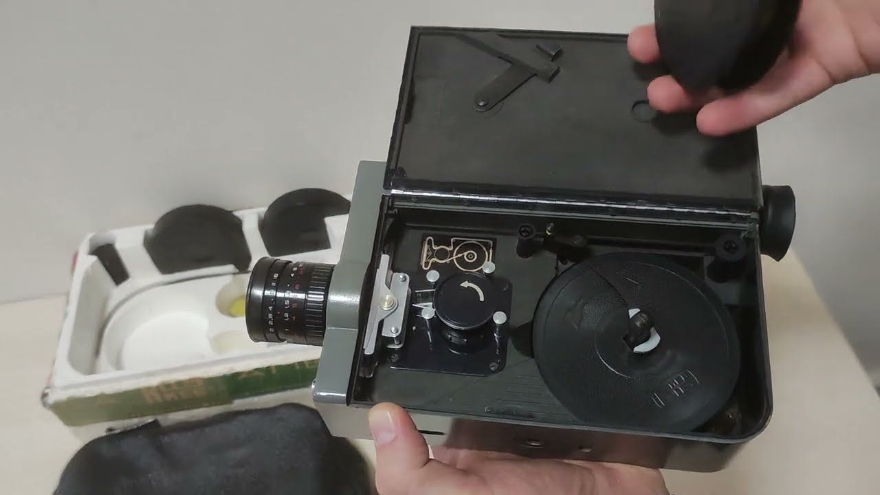 Vintage 16mm film movie camera 