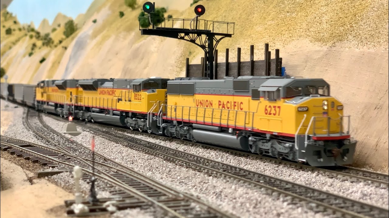 NON STOP HO Scale Model Trains: BNSF, UP & SP | Ep. 19 [4K]