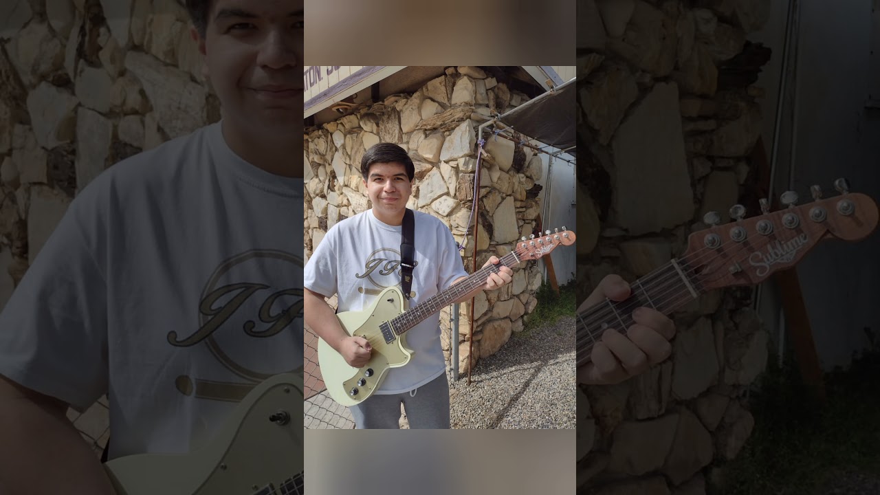 TIME LAPSE VIDEO OF AN UNBOXING OF A NEW GUITAR I GOT! [Sublime Tomcat Deluxe in vintage white]