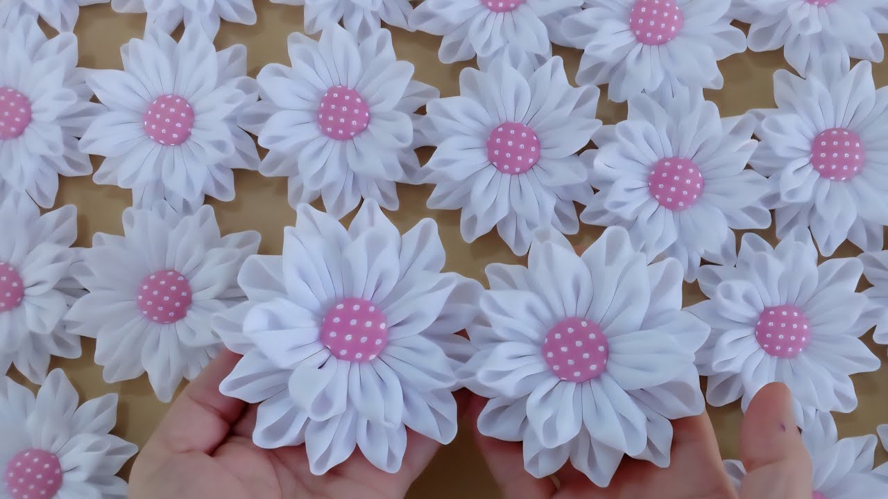 Ideia genial flores tecido de fuxico para iniciantes #artesanato #flores #tutorial  #façavocêmesmo 
