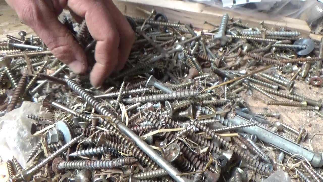 The Down-Pipe Screw Sorter (and fun with the CNC router)