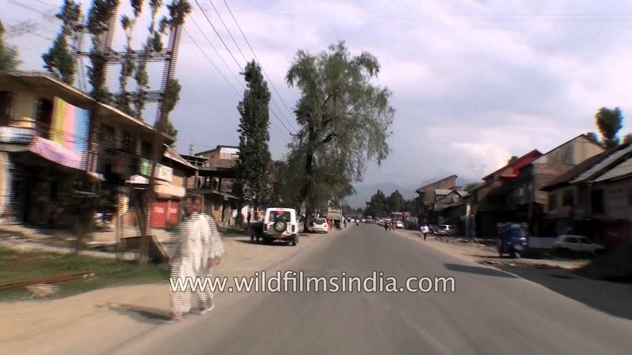 Driving from Qazigund town to Jawahar tunnel - Part 1