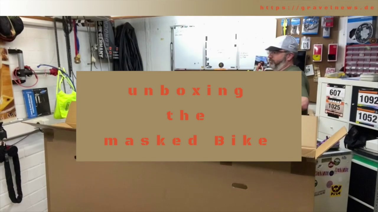 unboxing the new Testbike