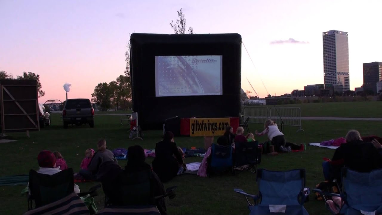 A Cold Air inflatable movie screen by Blimpworks