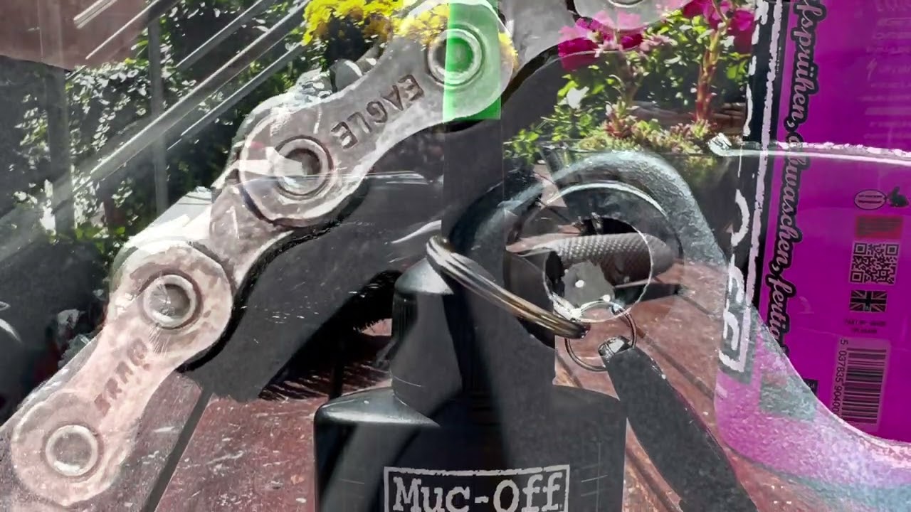 Muc-Off bike cleaner + C3 ceramic lube - Specialized Turbo Levo