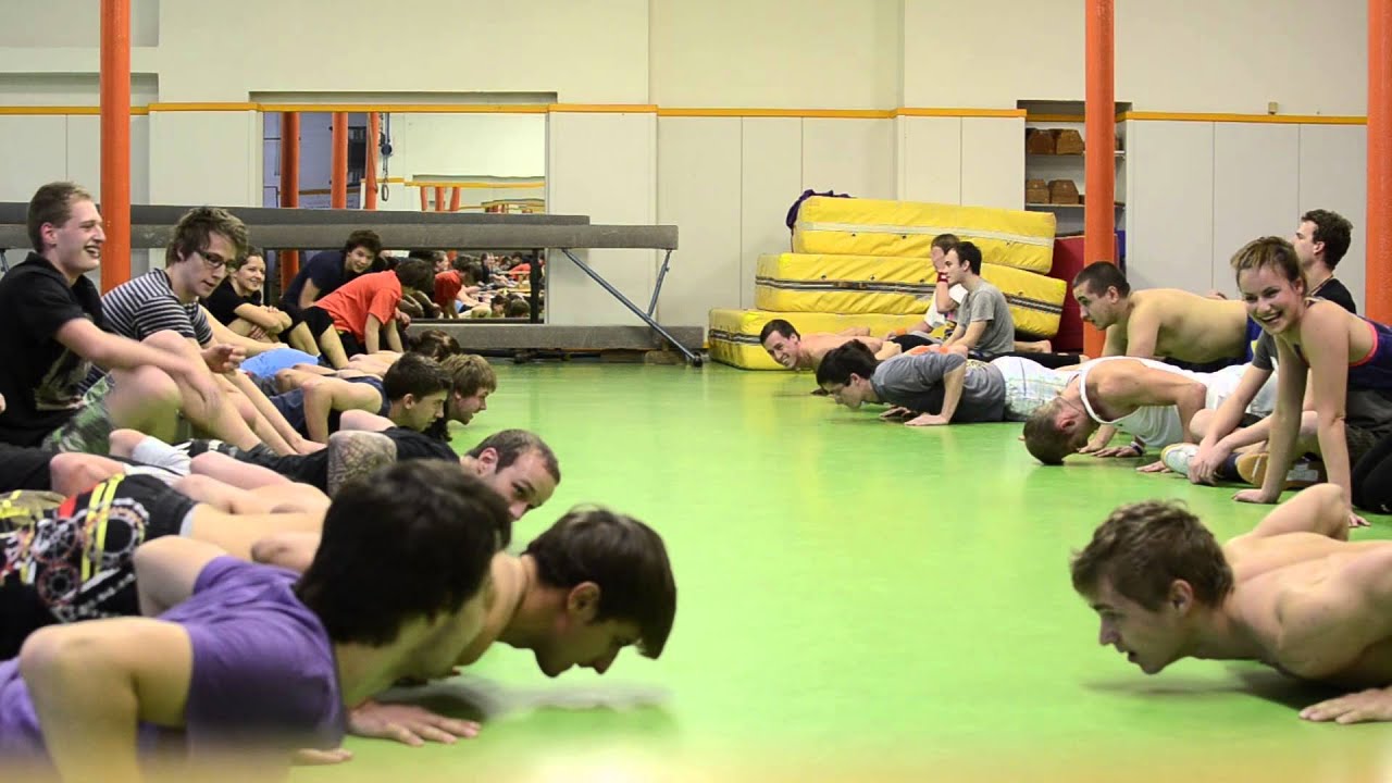 Bring Sally Up, Push Up Challenge - SebeRevolta Olomouc