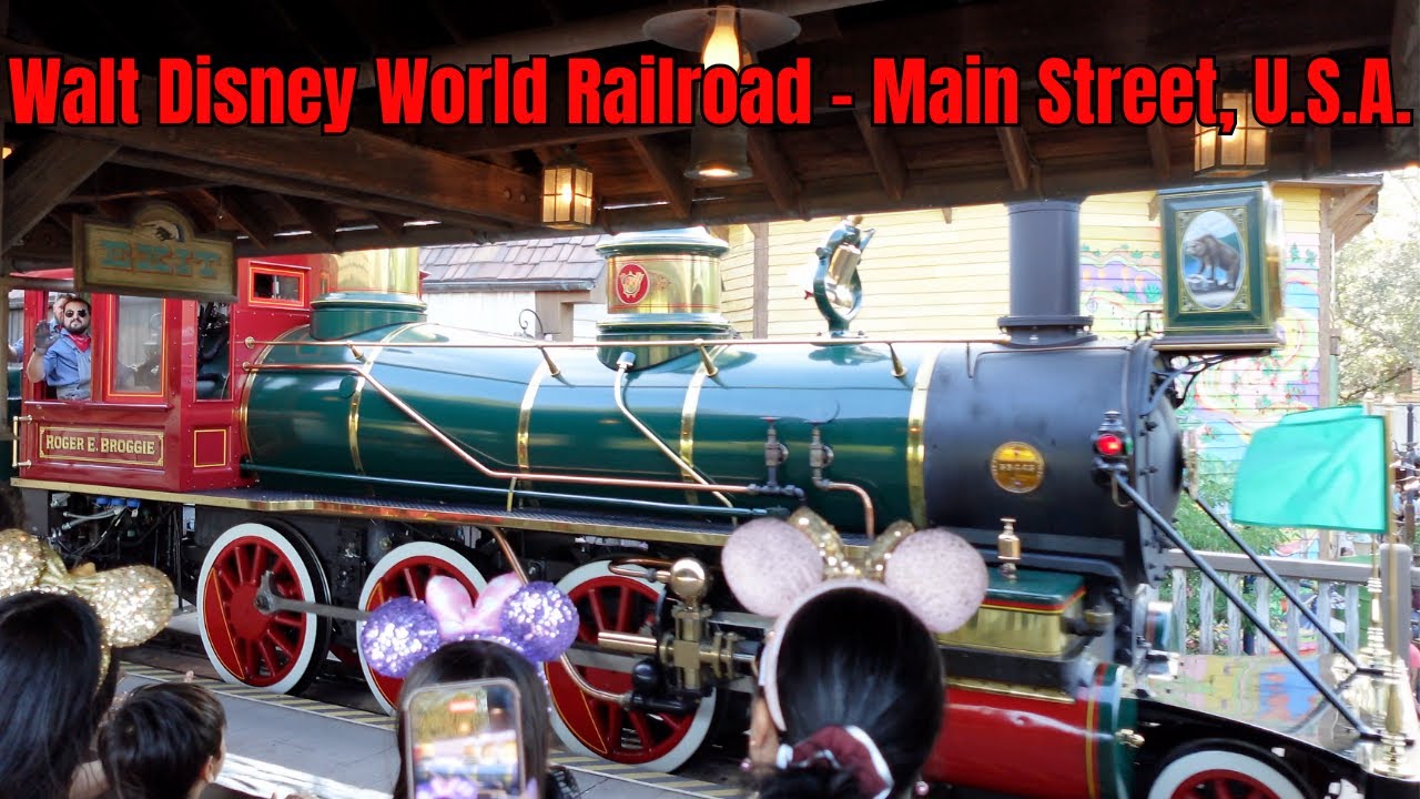 Walt Disney World Railroad - Main Street, U.S.A. - Magic Kingdom - 4K POV