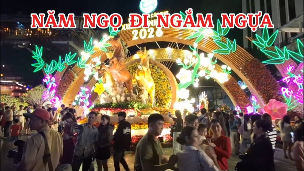 NĂM NGỌ ĐI NGẮM NGỰA