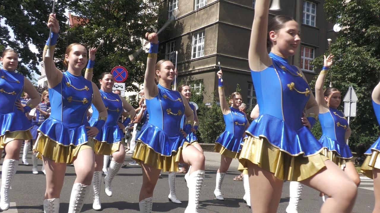 Parade of Brass Bands & Majorettes