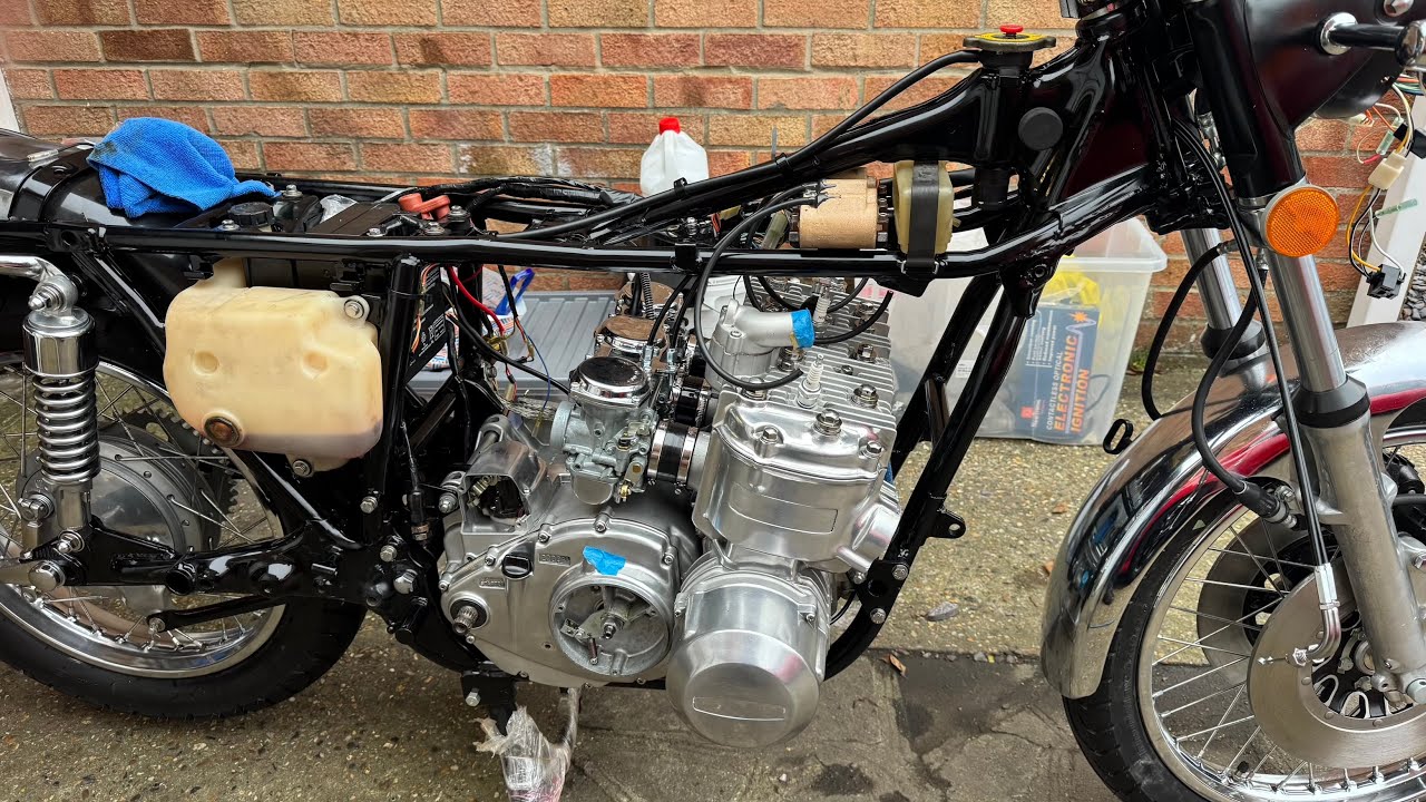 New old stock Suzuki GT750 ??   well almost :-)