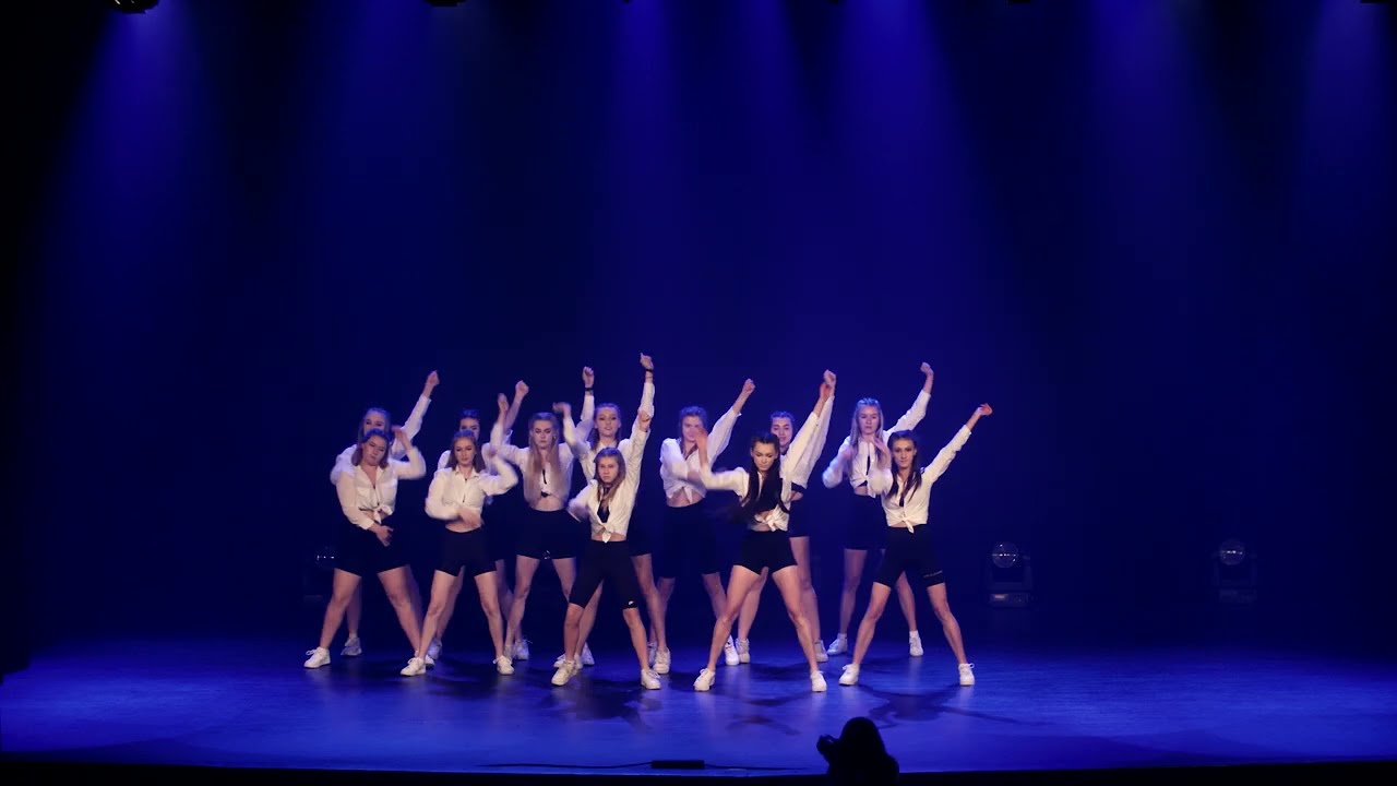 #13 Dancehall Beginner (choreografia Ewelina Ekalt) || Zimowa Gala Replay 2022