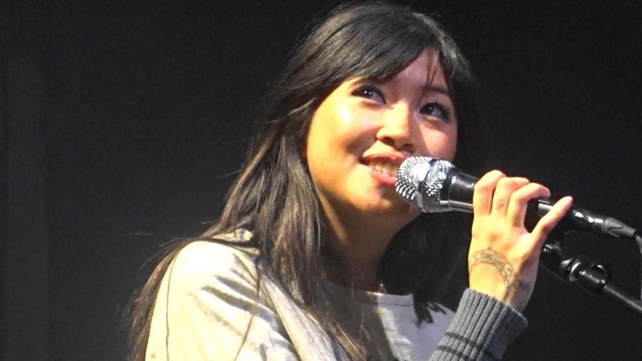 Beabadoobee - Girl Song, Paradiso Amsterdam 25-11-2024