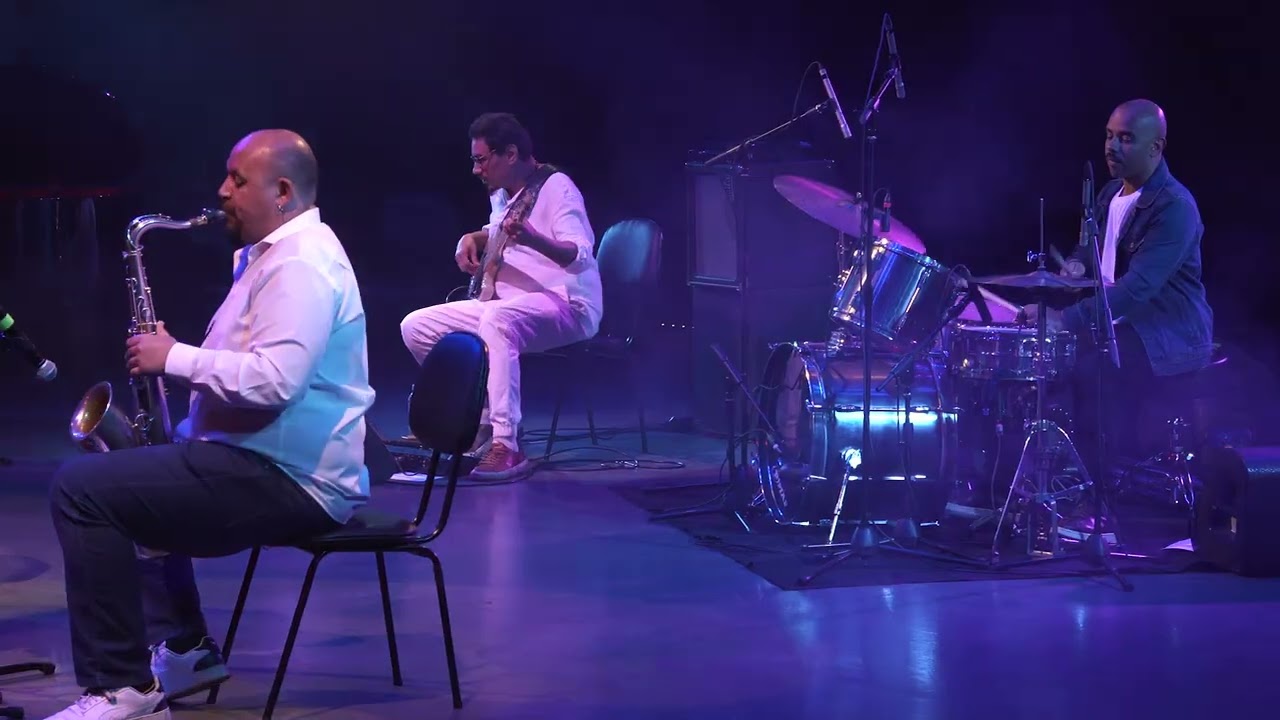 SHOW A MUSICA NEGRA DE FILÓ MACHADO