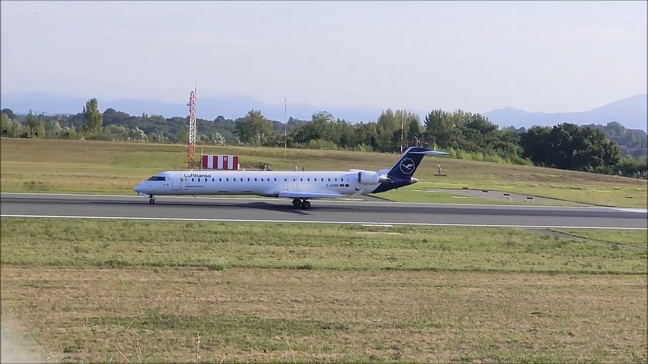 Lufthansa CRJ-900 Departing Biarritz Airport from RWY27