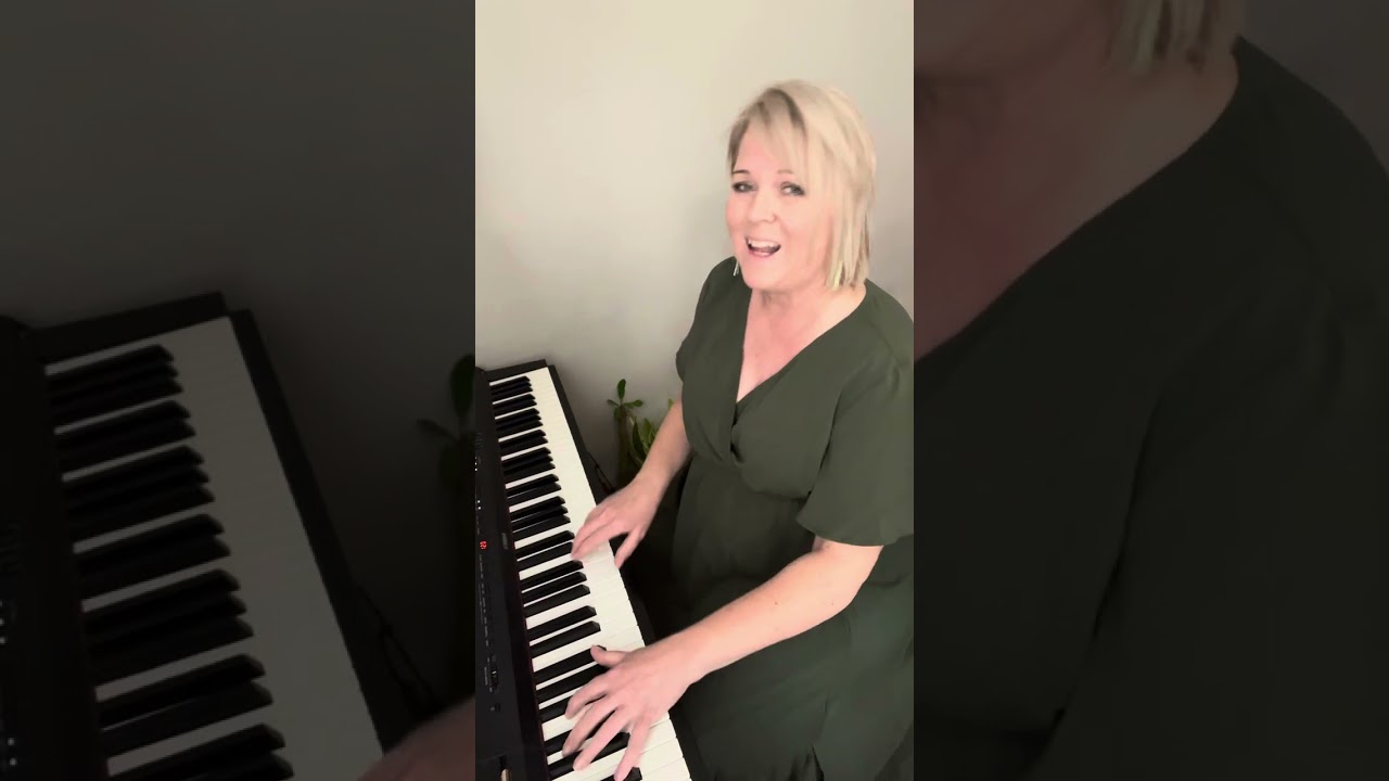 Reflektion … spontanspel… ny låt ej perfekt 💚🎹
