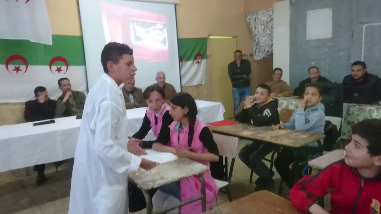 مسرحية مدرسة المشاغبين الجزء (01) _ متوسطة فارس ميسوم تخمارت ( يتبع......)