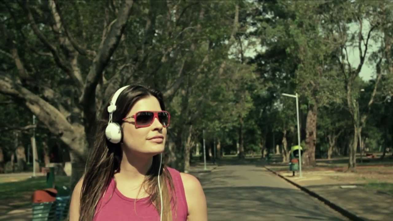 Pablo Dominguez - Eu Piro Quando Voc&ecirc; Passa (clipe oficial)