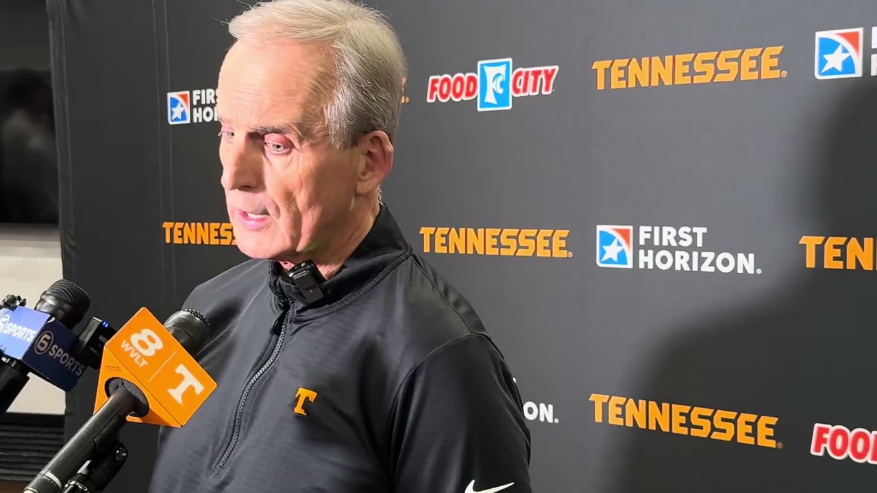 Rick Barnes previews Tennessee basketball's game at Kentucky