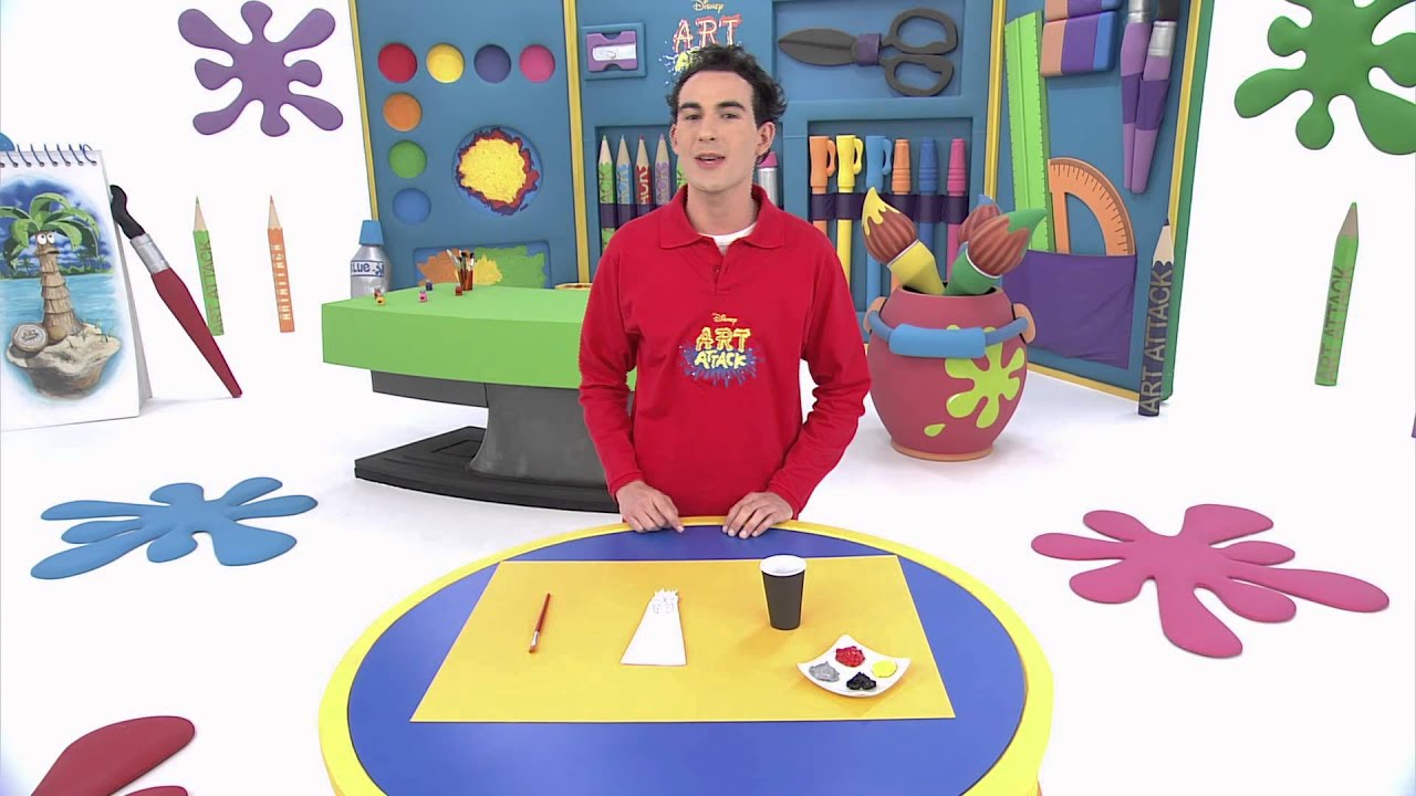 Disney Junior - Art Attack : La Poule Féroce  - En Français