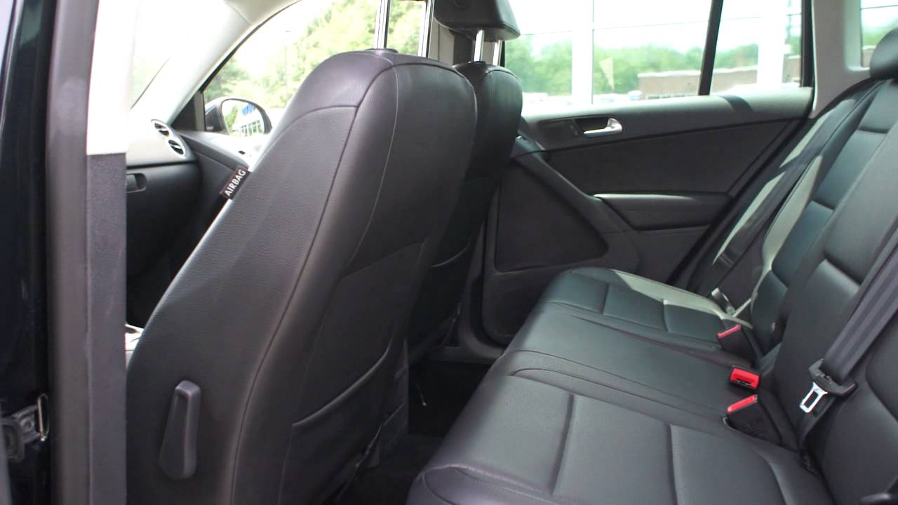 2011 Volkswagen Tiguan at PortlandVolvo
