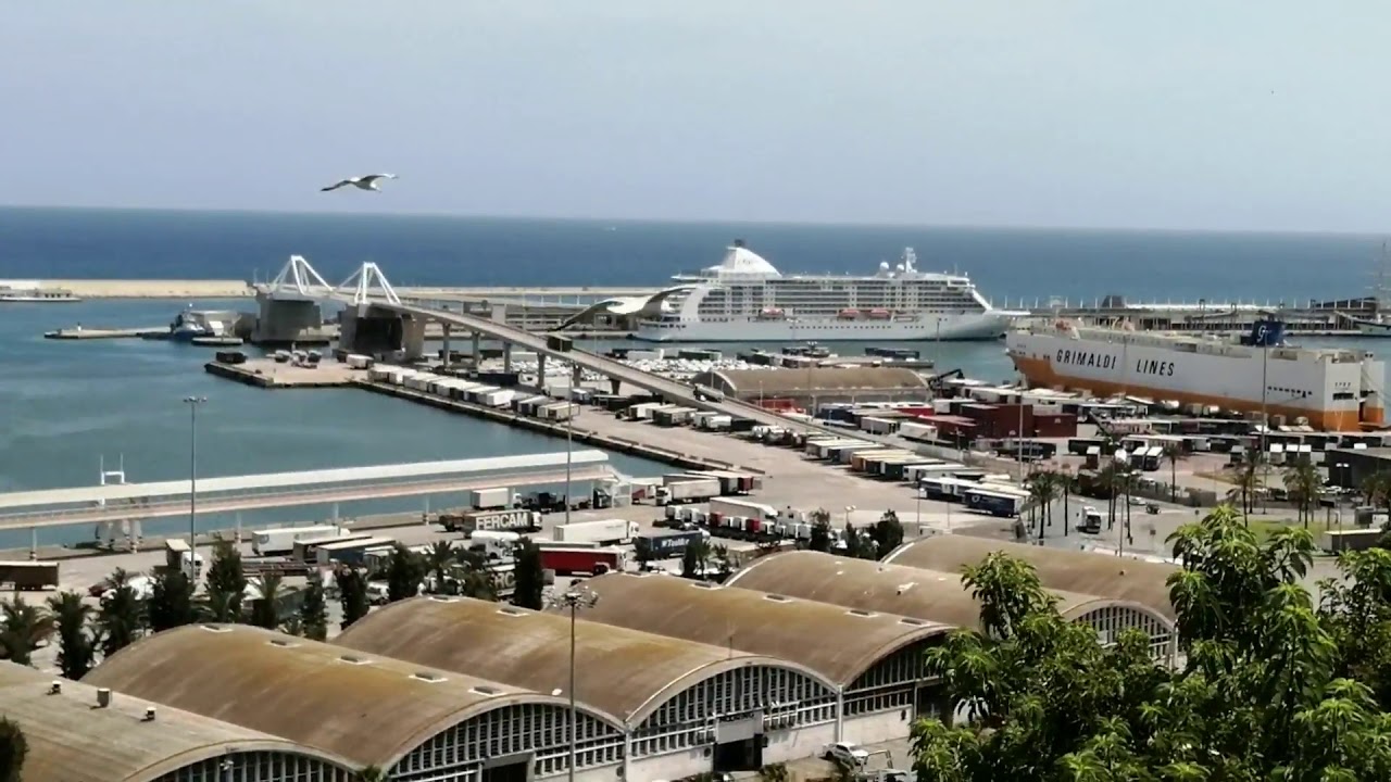 Port Barcelona de Monjuic ميناء برشلونة الدولي