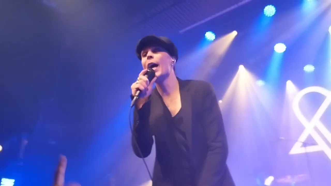 VV Neon Noir Tour 2023 at Tavastia Club. The funeral of hearts