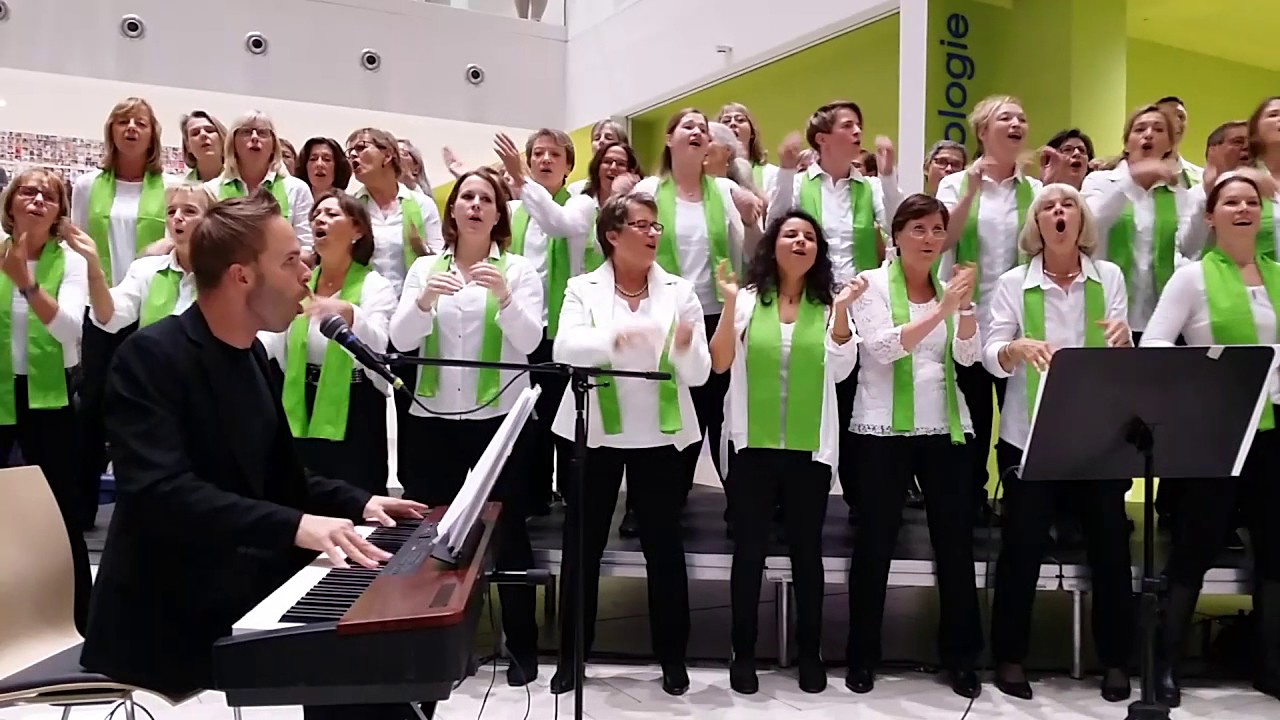 Alive To Worship Him - Albertinen-Gospelchor mit Niels und Sören Schröder (Hamburg 17.11.2016)