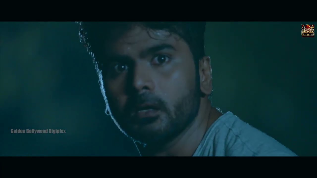 रात में जंगल में गाड़ी का पेट्रोल खत्म हो गया | Hindi Dubbed Horror Thriller Movie Scene