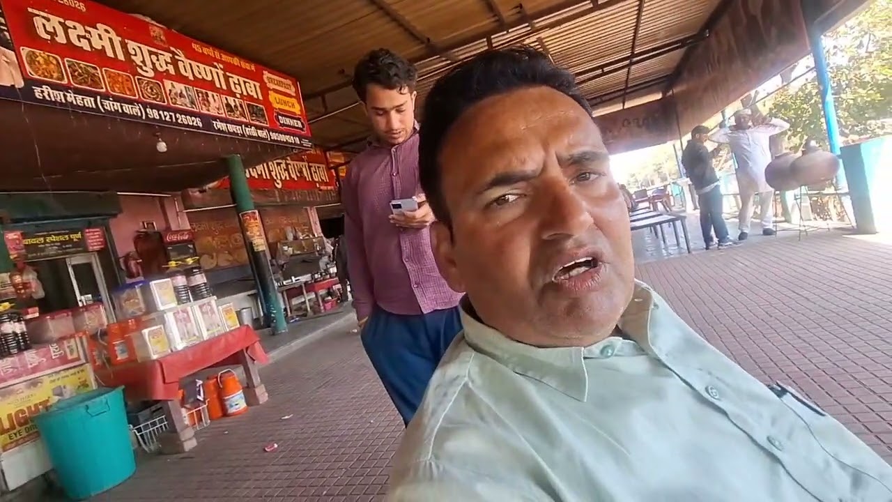 मुकाम चले मेले में