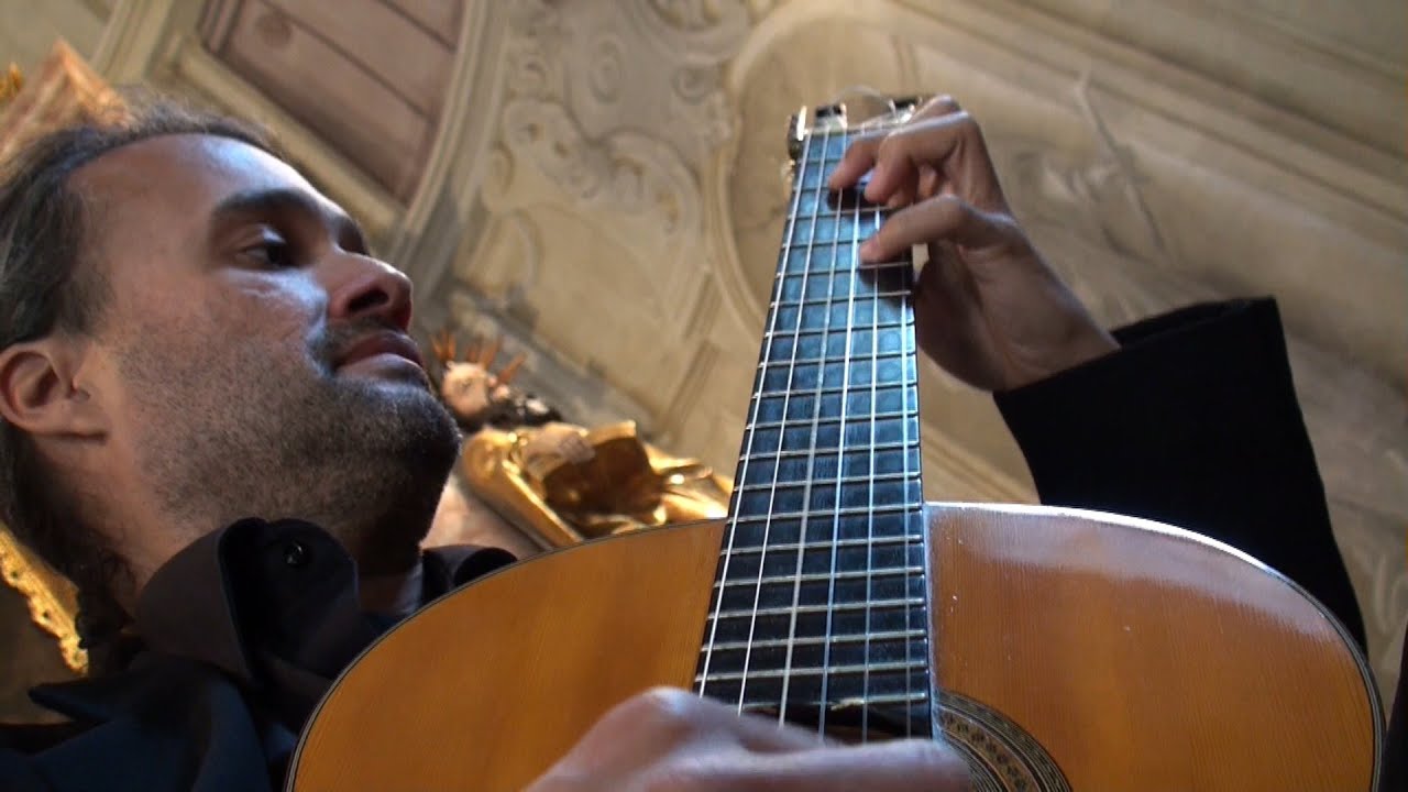 play.SCARLATTI  k.141 by Gabriel Guillén
