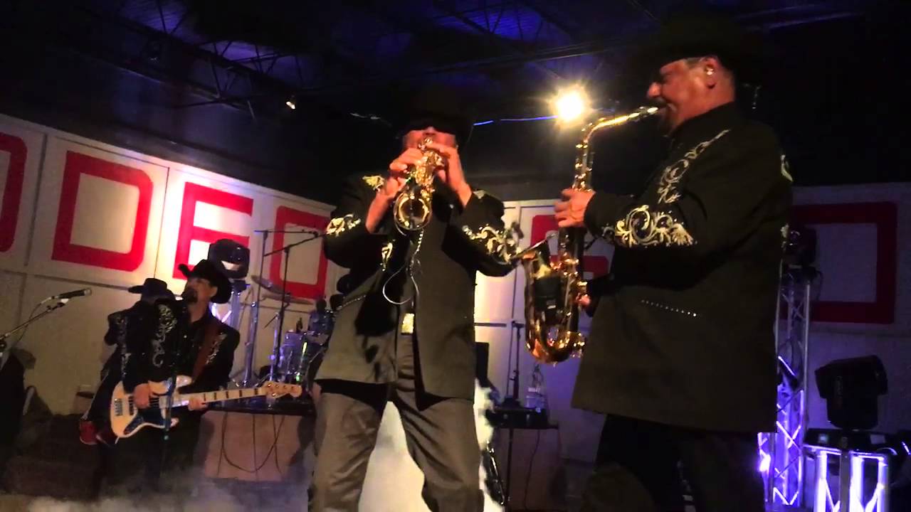 El Traga Moscas Conjunto Rio Grande 06-02-16 Rodeo Disco Lufkin Tx