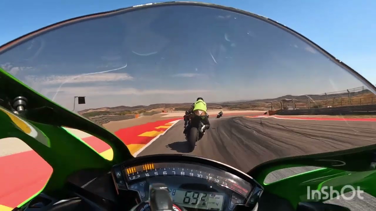 Rodada en Motorland Aragón 20/07/2025. 2a tanda de Iniciados con monitor.