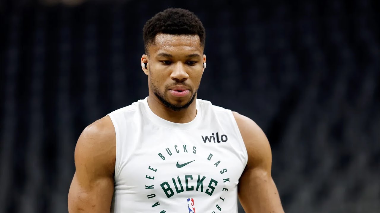 Giannis Has No Help