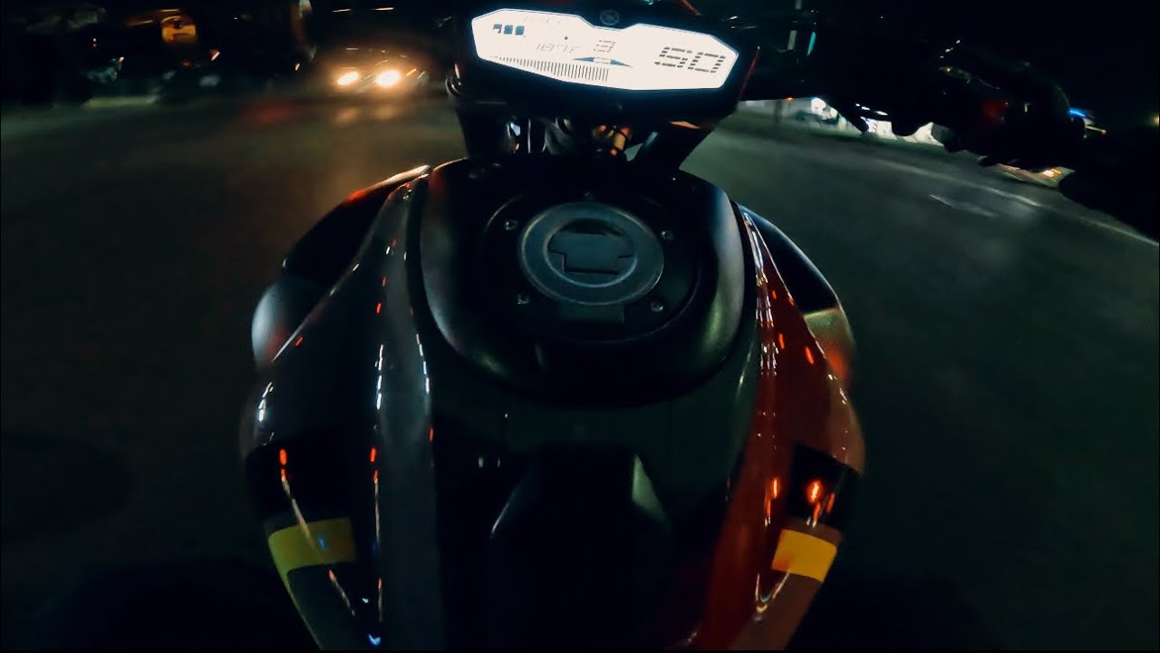 4k POV 2016 FZ-07 Night Ride + Lots of Limiter