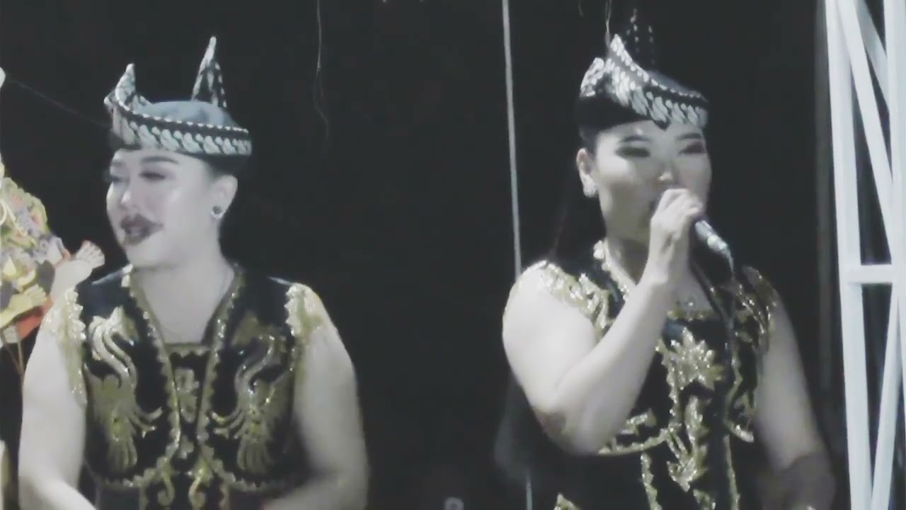 Tari Ngremo Gaya Putra Campursari Haryo Laras Pimp Ki Dalang Haryo Adi Priambodo 