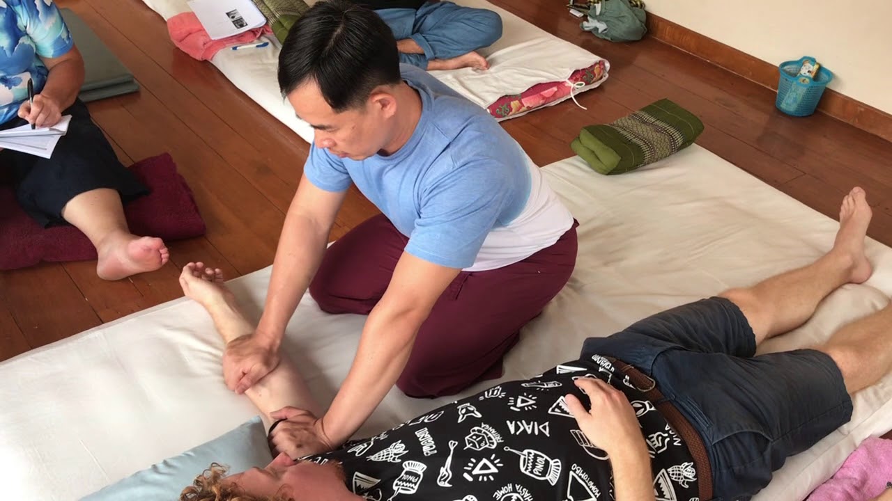 Avena 'Mind & Body' - Suriyan's Beginners Thai Massage - Day 4 - Arms Pt 1