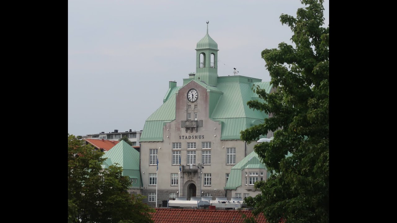 Herr Anderssons Historia (Om Strömstads stadshus och stationshus!)