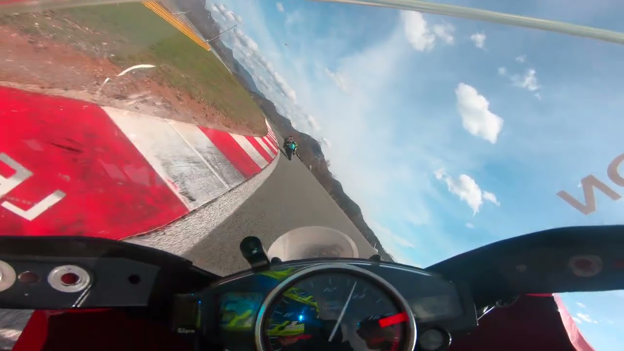 2 Yamaha R6 on the Limit Rijeka Onboard