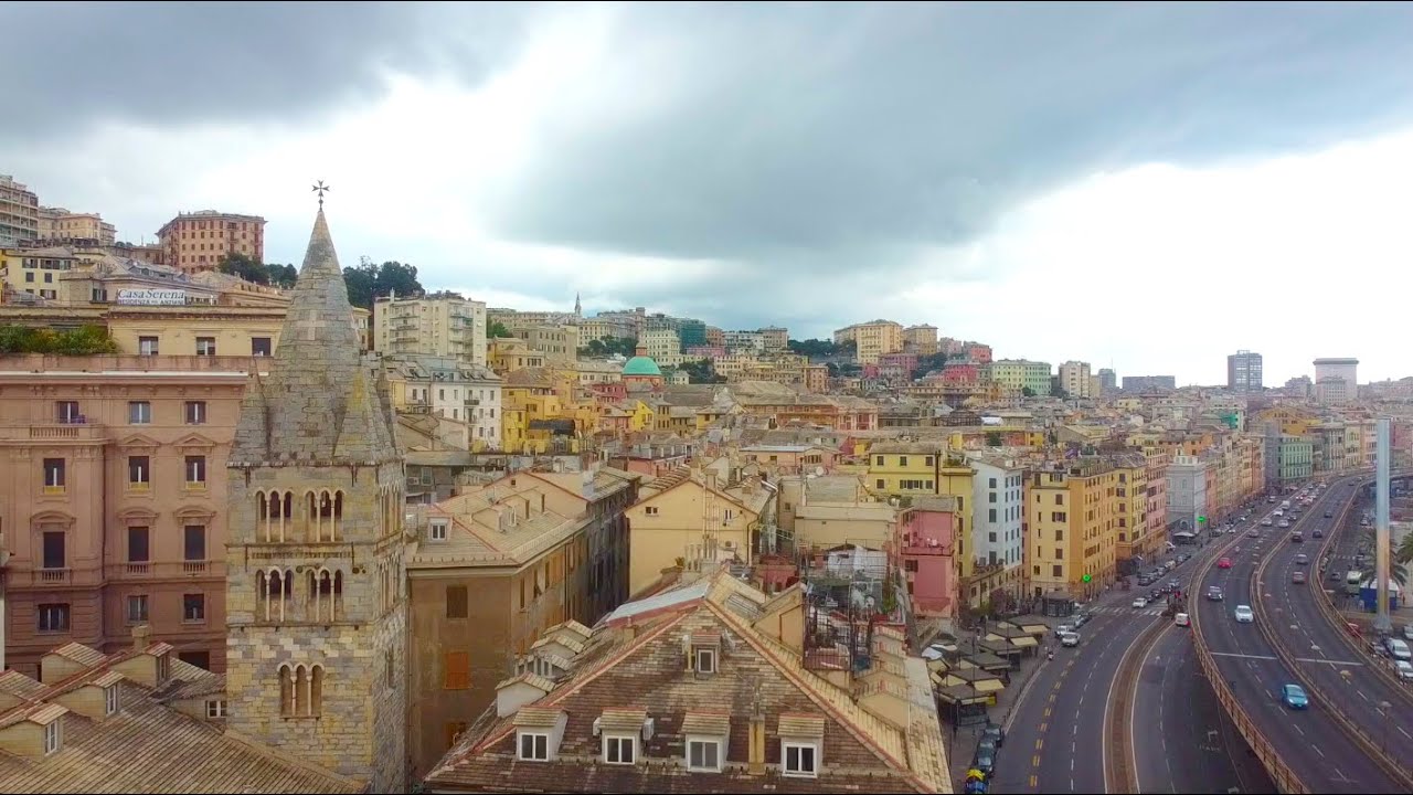 Genova: centro storico Ovest. Pré, via del Campo ed ex ghetto ebraico