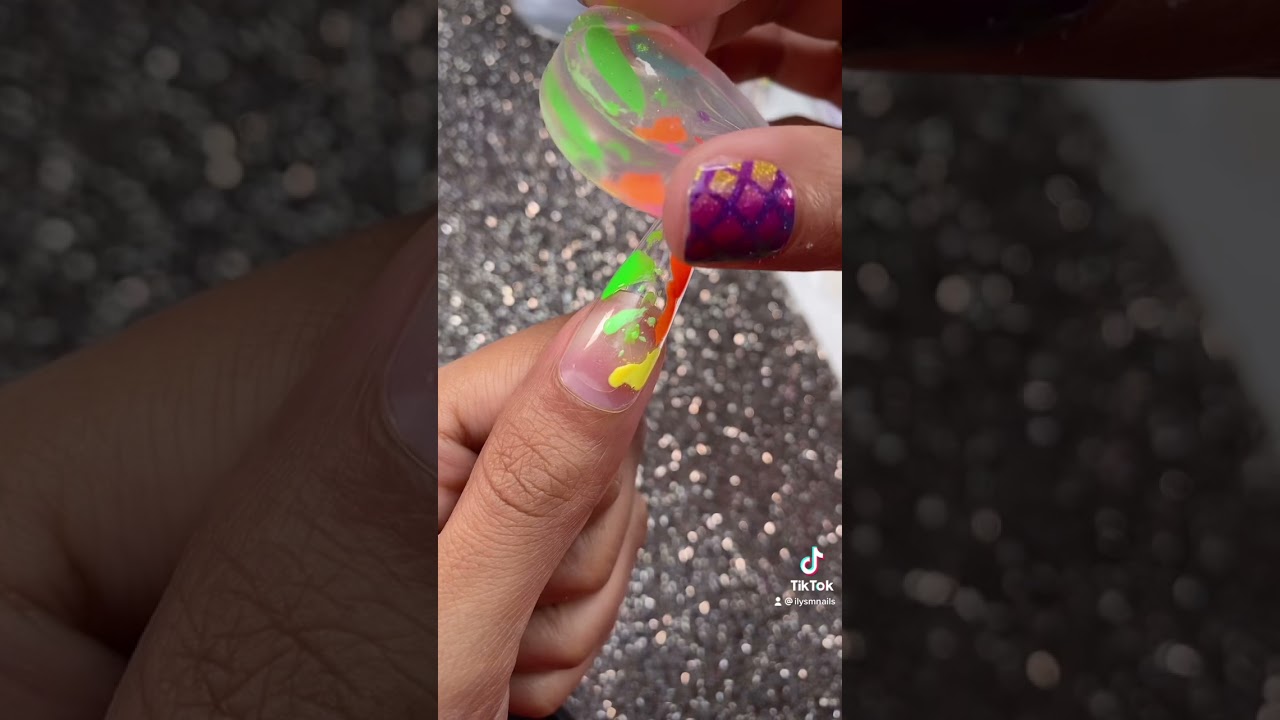 Easy Paint splatter nail effect 