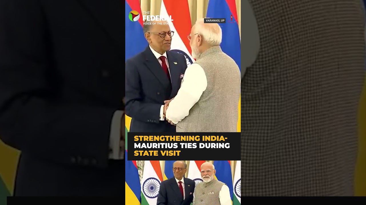 PM Modi meets Mauritius PM  Dr. Navinchandra Ramgoolam in Varanasi | #shorts