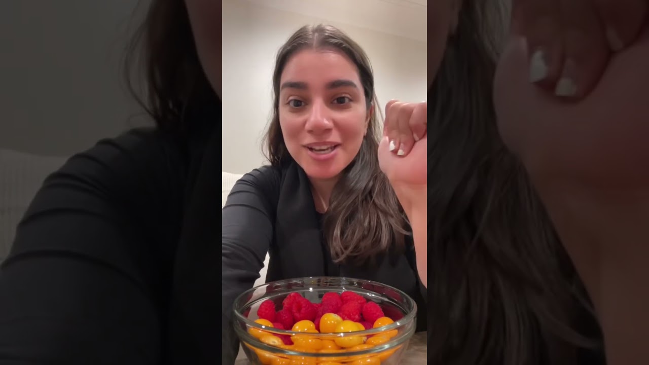 Trying A New Fruit: Goose Berry Review #firstimpressions #fruit #review