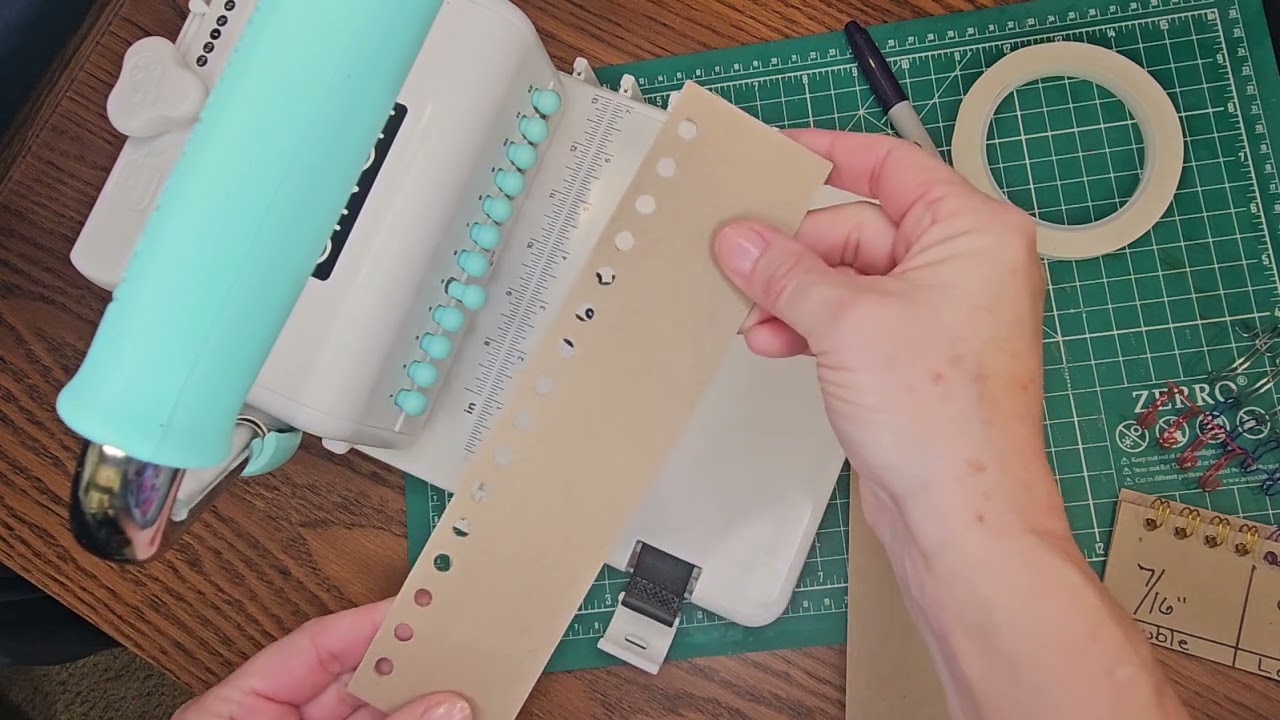We R Makers Cinch Wire Guide