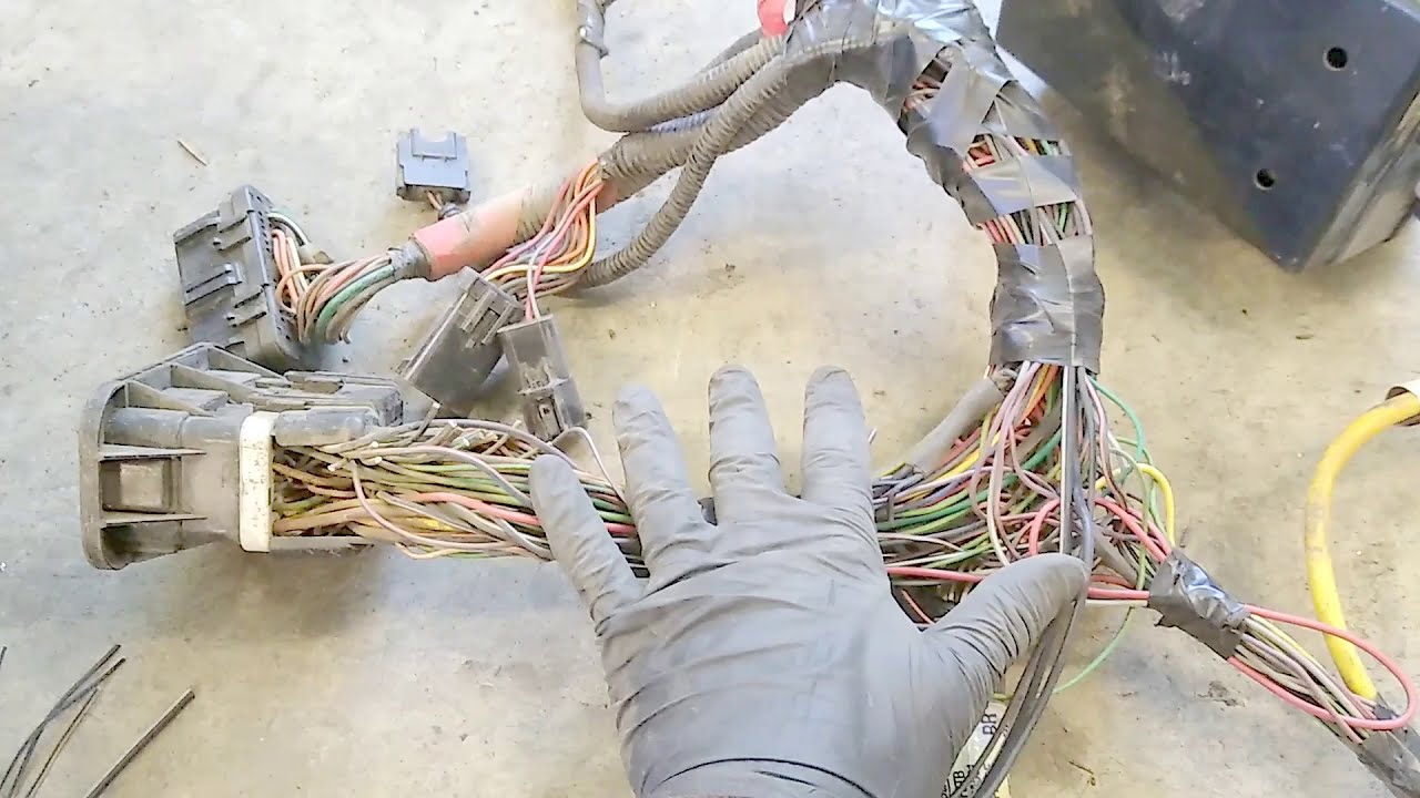How to wire a 7.3 Powerstroke (Powerstroke Swap Pt. 4)
